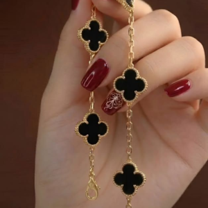 Van Cleef 2-in-1 Reversible Bracelet Elegant Design Perfect for Daily Wear